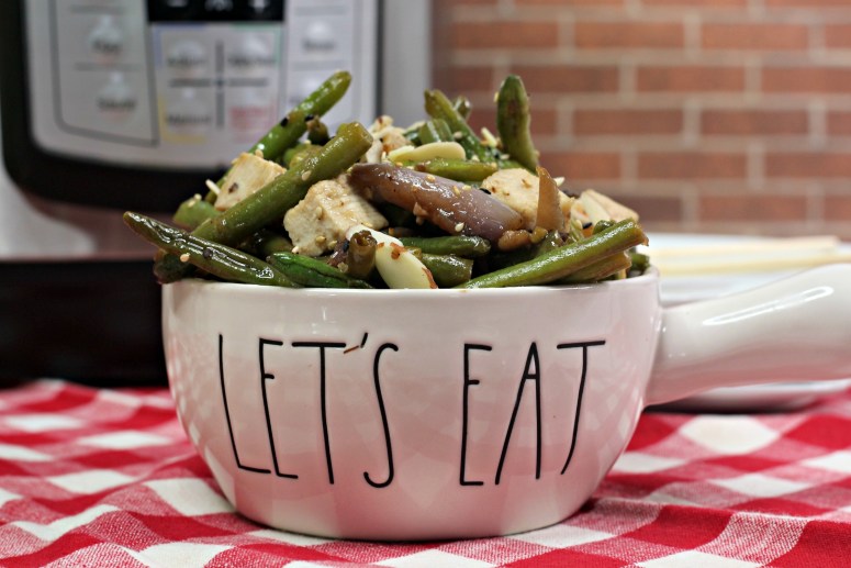 Instant Pot Chicken with Green Beans Sandee Booth